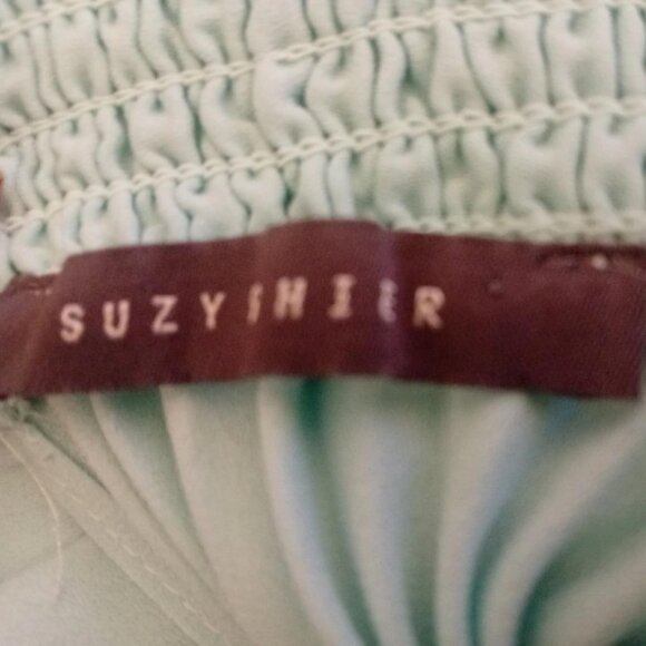 Suzy Shier Pleated Mock Neck Top - Pale Blue - Picture 2 of 3